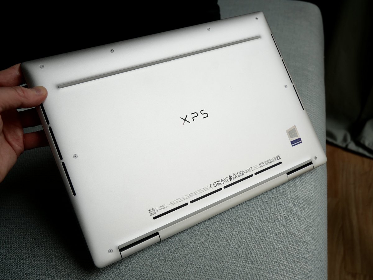 XPS 13 2-en-1-16