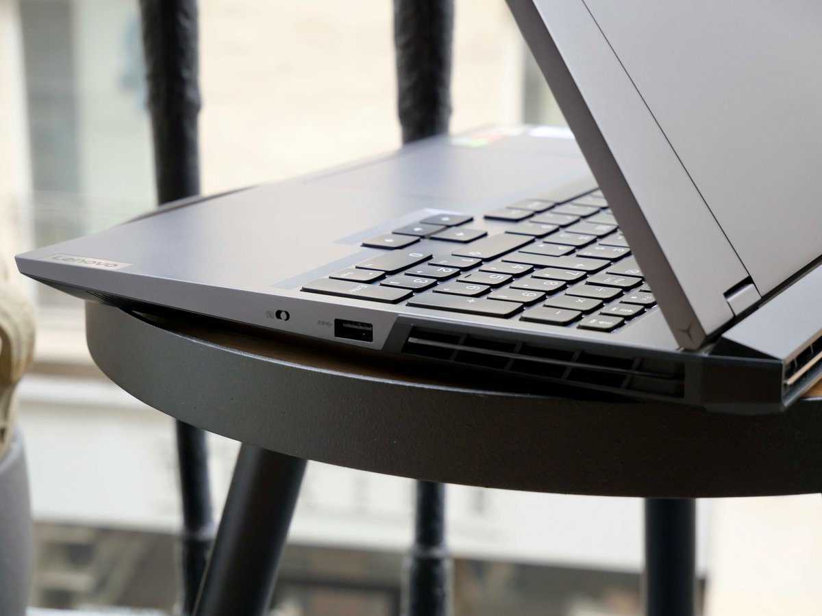 Lenovo Legion 5 Pro-8