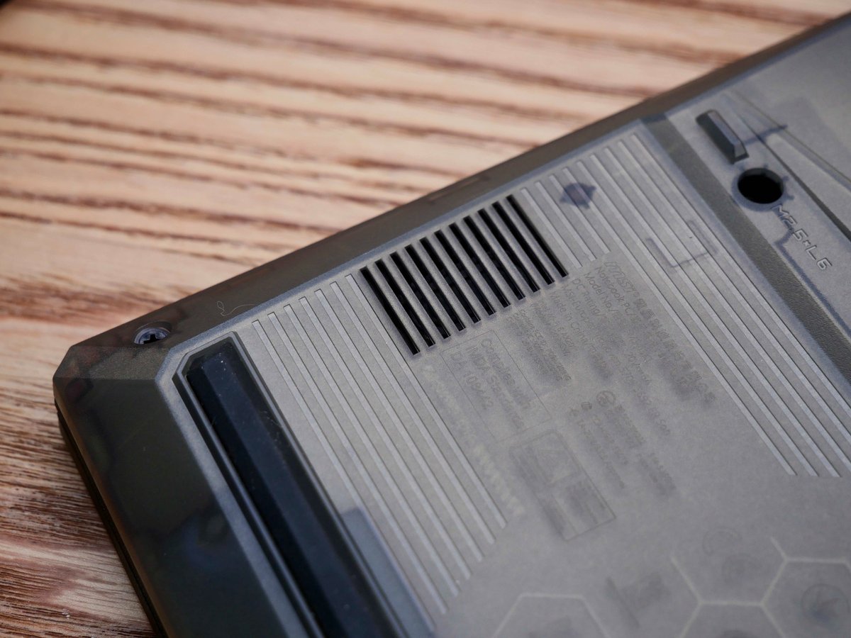 MSI Cyborg 15 (A12VF)-28